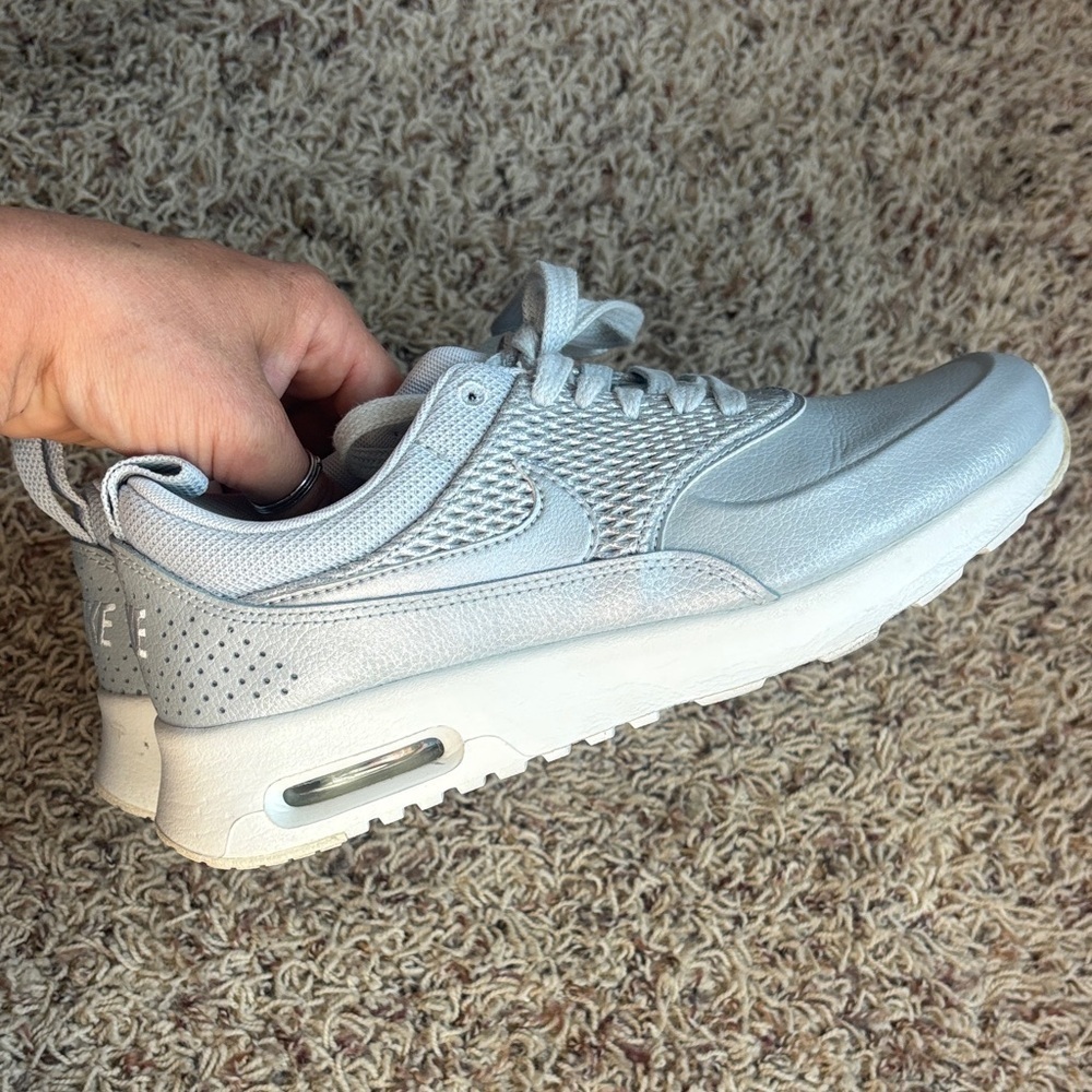 Nike Women's Silver and White Sneakers